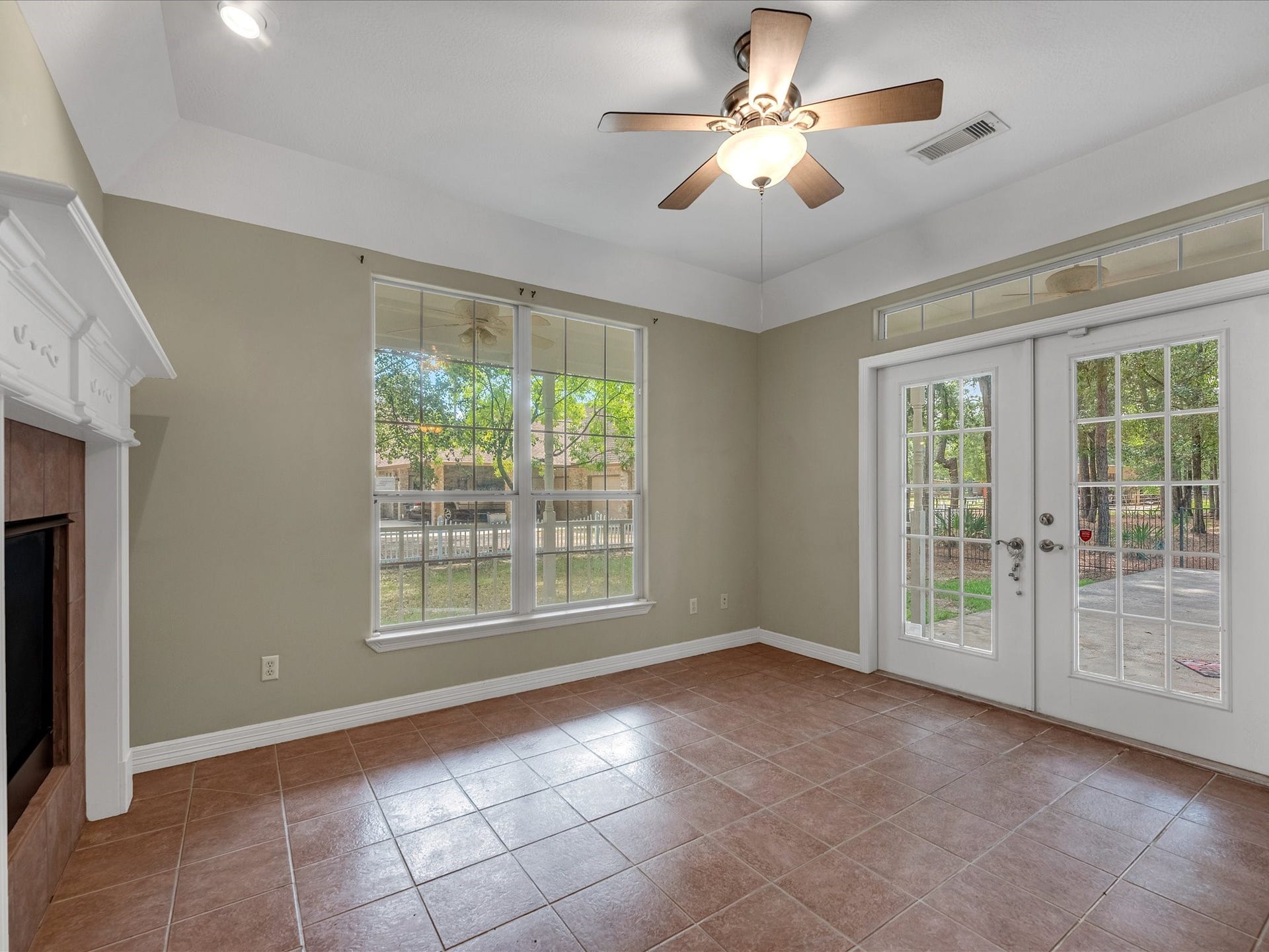 510 Vista Del Lago Drive, Huffman, TX 77336 510 Vista Del Lago Drive, Huffman, TX 77336