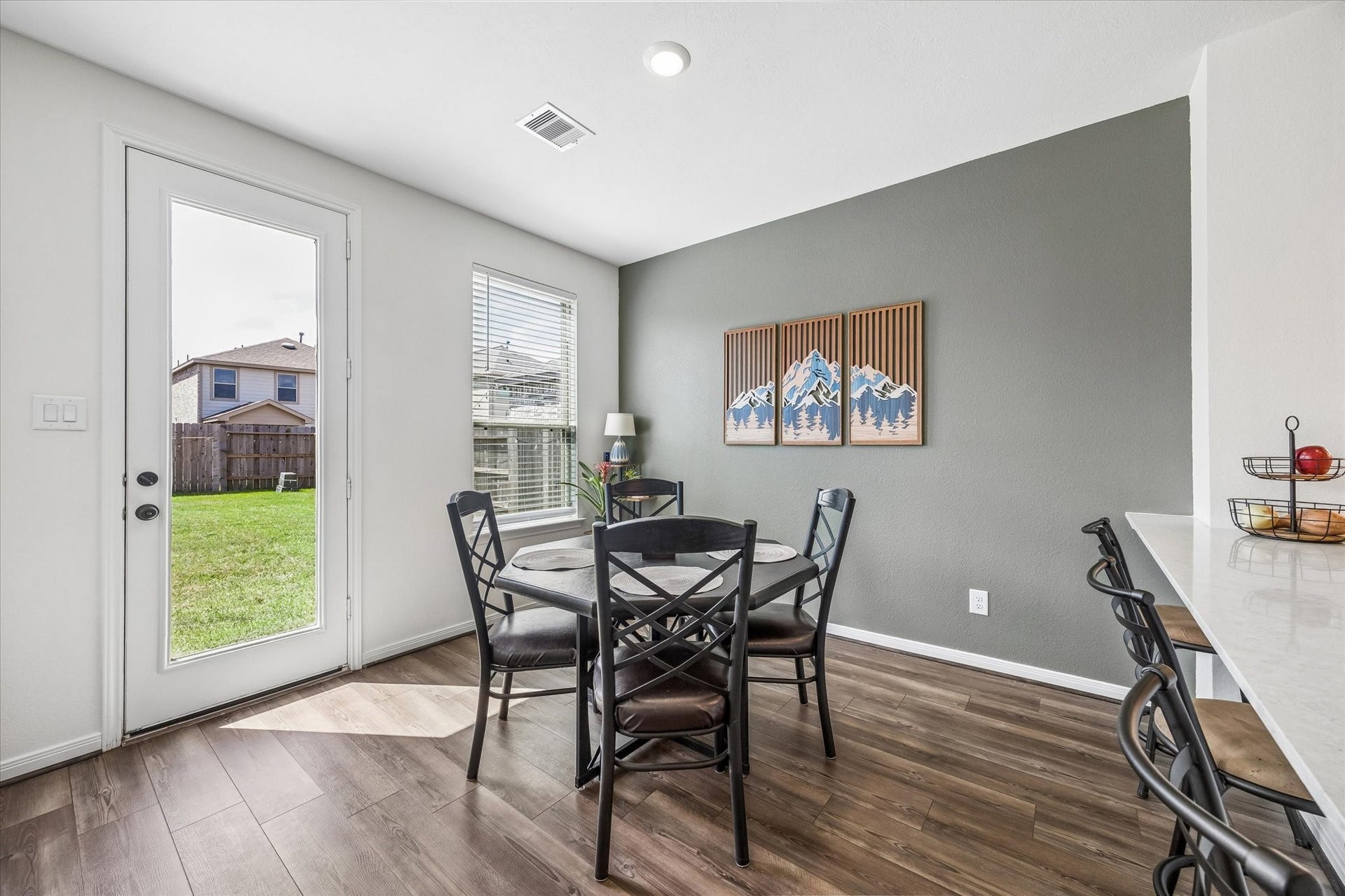 2852 Grand Anse Drive, Katy, TX 77493 Charming area conveniently located off the kitchen, with natural light and direct access to the spacious backyard.