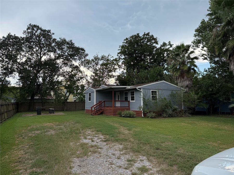 Property photo for 4308 6th Street, Bacliff, TX