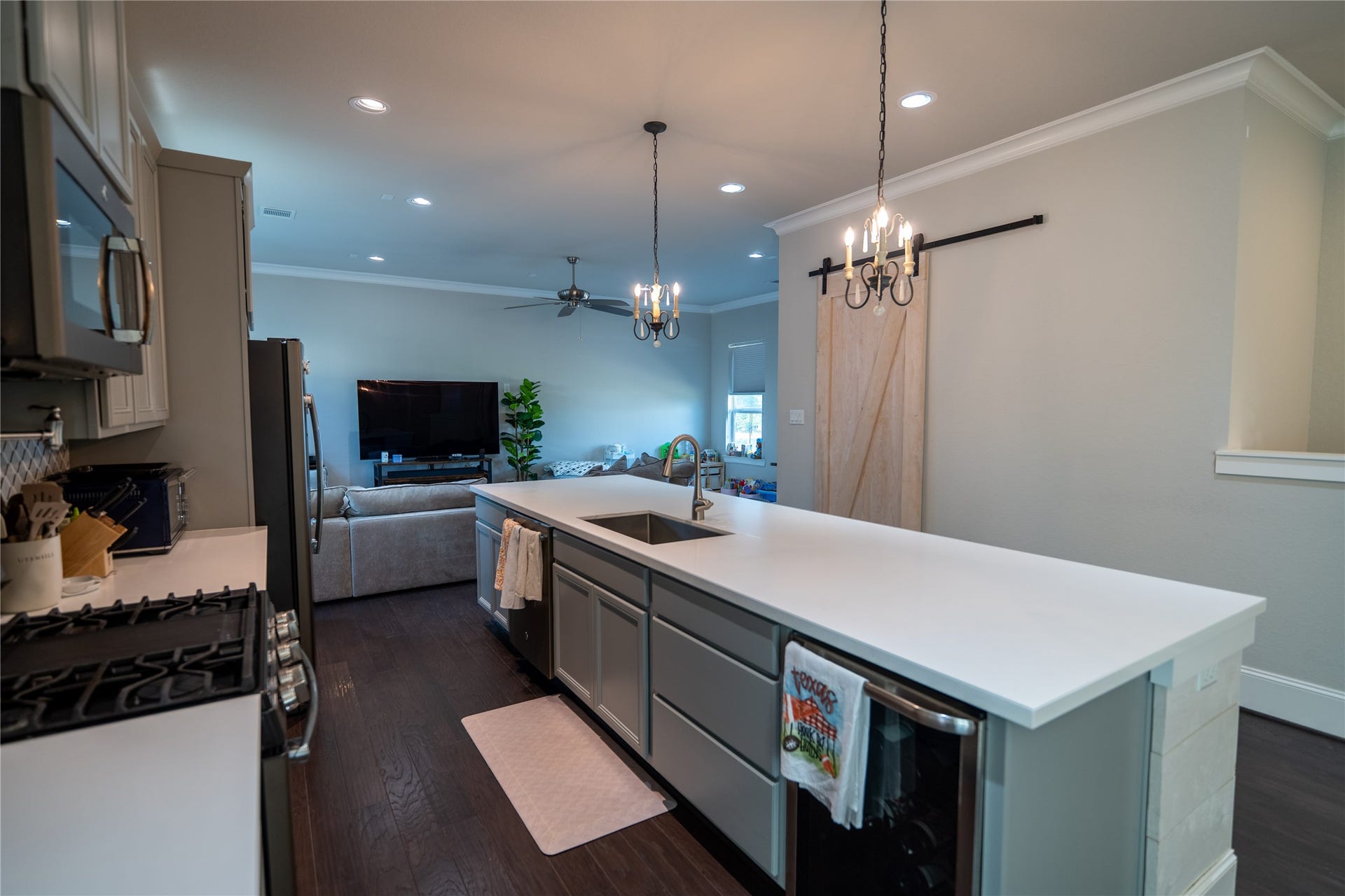 3009 Bell Street, #B, Houston, TX 77003 3009 Bell Street, #B, Houston, TX 77003