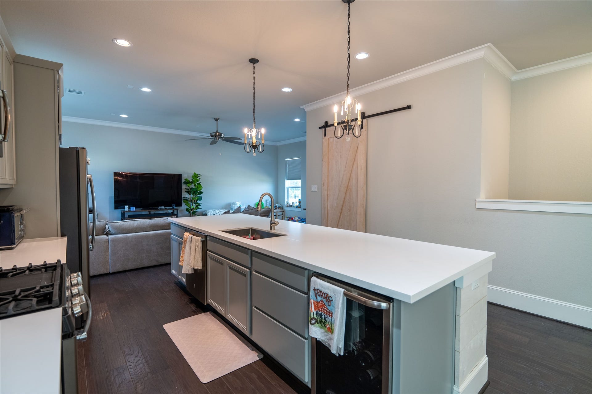 3009 Bell Street, #B, Houston, TX 77003 3009 Bell Street, #B, Houston, TX 77003