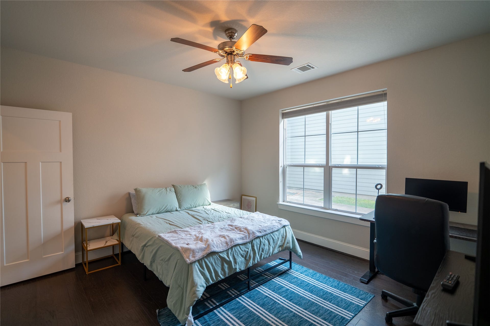 3009 Bell Street, #B, Houston, TX 77003 3009 Bell Street, #B, Houston, TX 77003