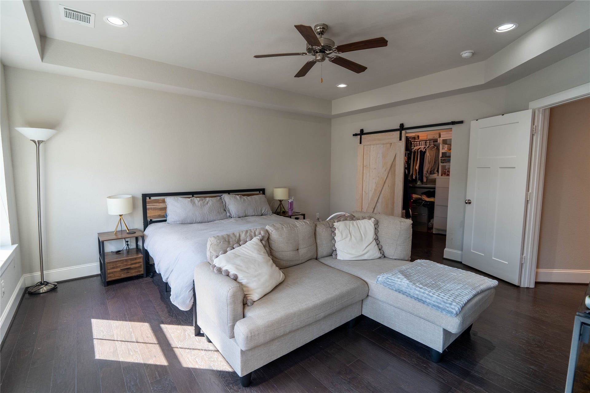 3009 Bell Street, #B, Houston, TX 77003 3009 Bell Street, #B, Houston, TX 77003