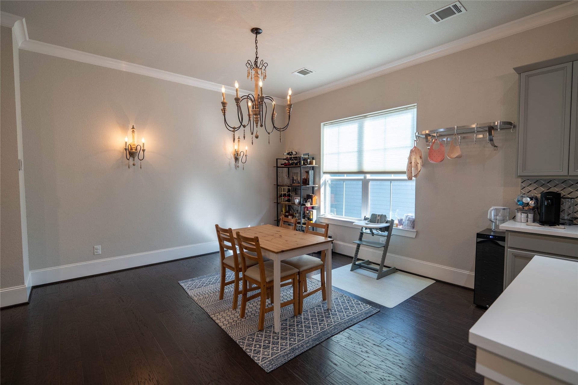 3009 Bell Street, #B, Houston, TX 77003 3009 Bell Street, #B, Houston, TX 77003