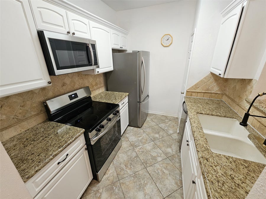 Property photo for 9800 Pagewood Lane, #2404, Houston, TX