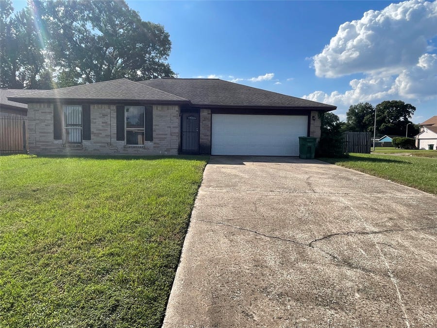 Property photo for 10102 Valley Wind Drive, Houston, TX