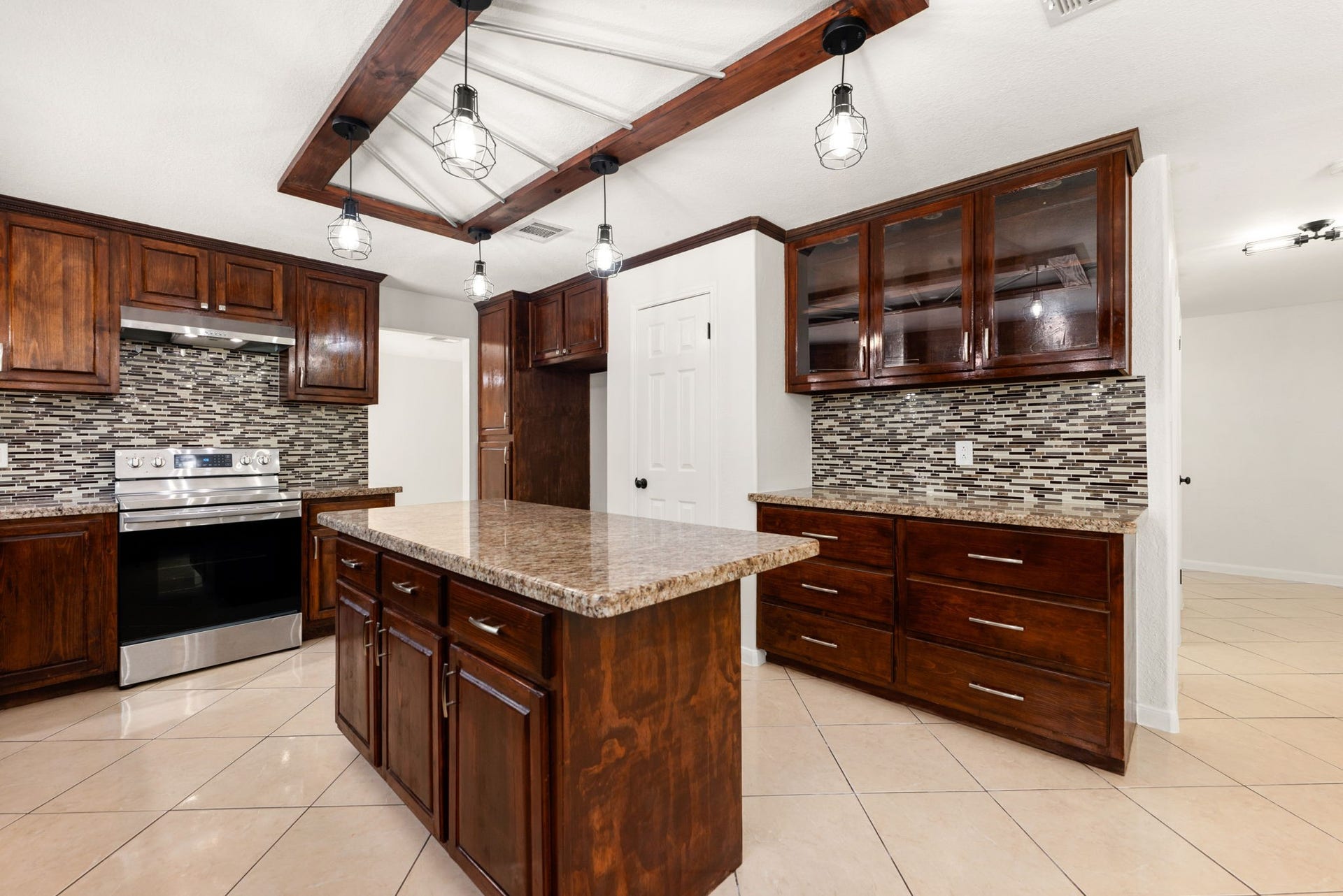 2002 Bentvine Drive, Houston, TX 77084 2002 Bentvine Drive, Houston, TX 77084
