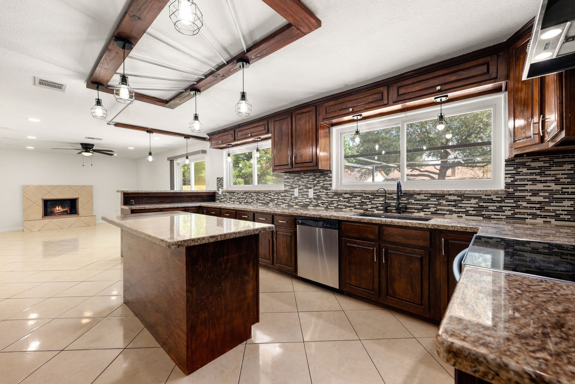 2002 Bentvine Drive, Houston, TX 77084 2002 Bentvine Drive, Houston, TX 77084