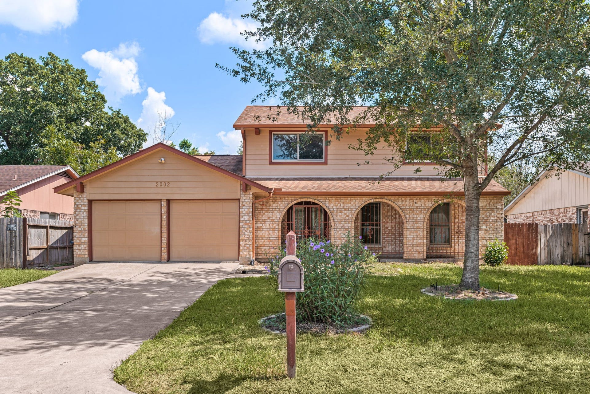 2002 Bentvine Drive, Houston, TX 77084 2002 Bentvine Drive, Houston, TX 77084
