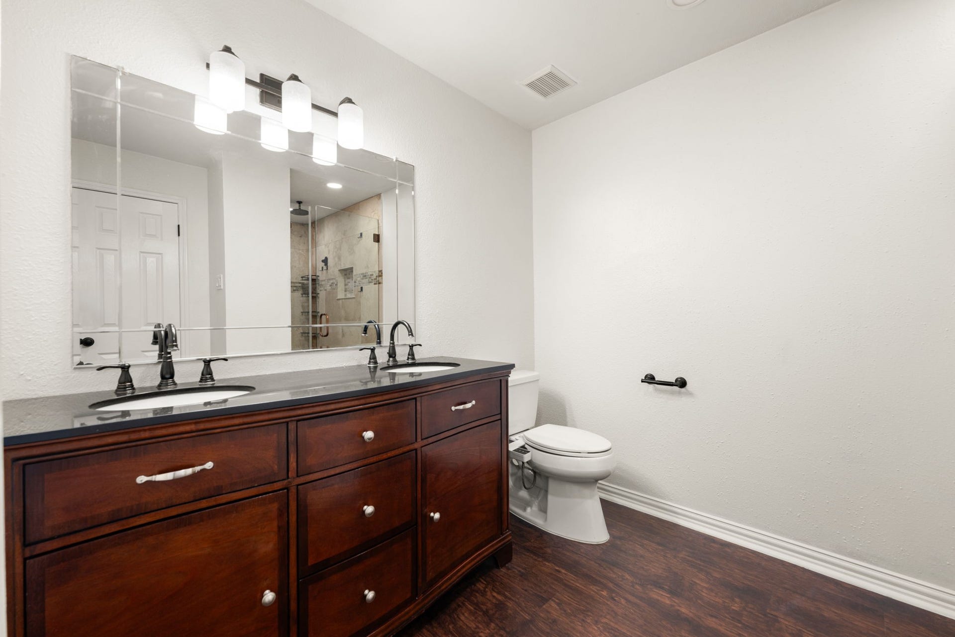 2002 Bentvine Drive, Houston, TX 77084 2002 Bentvine Drive, Houston, TX 77084
