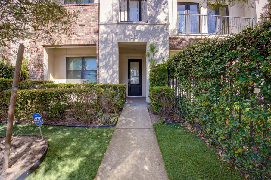 Property photo for 1222 W Dallas Street, Houston, TX