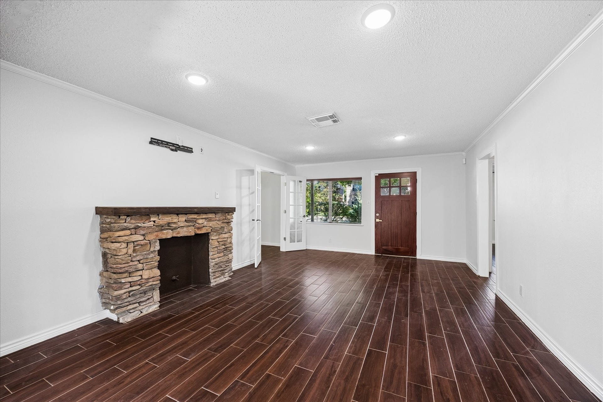 4707 Bellview Street, Bellaire, TX 77401 4707 Bellview Street, Bellaire, TX 77401