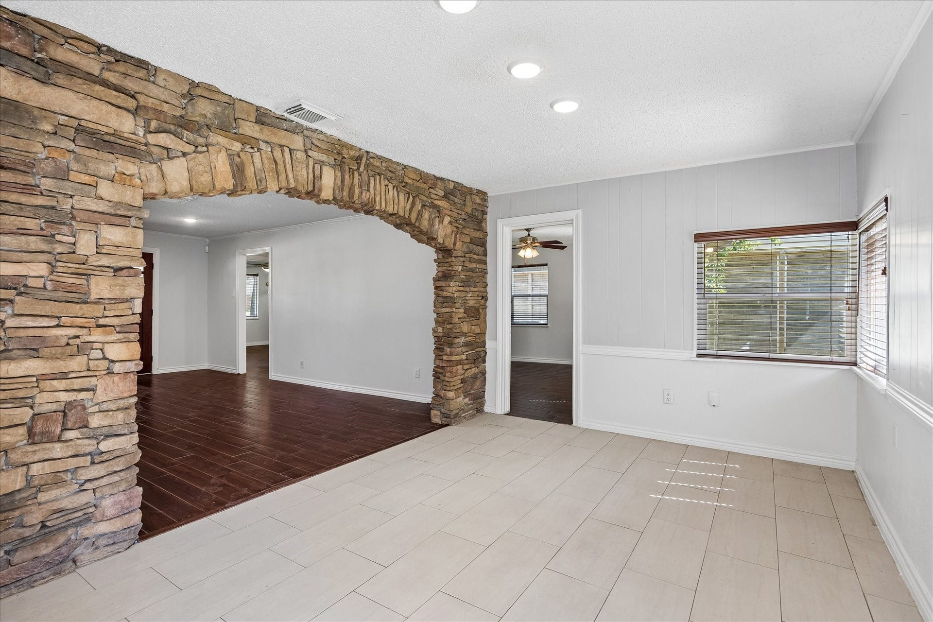 4707 Bellview Street, Bellaire, TX 77401 4707 Bellview Street, Bellaire, TX 77401