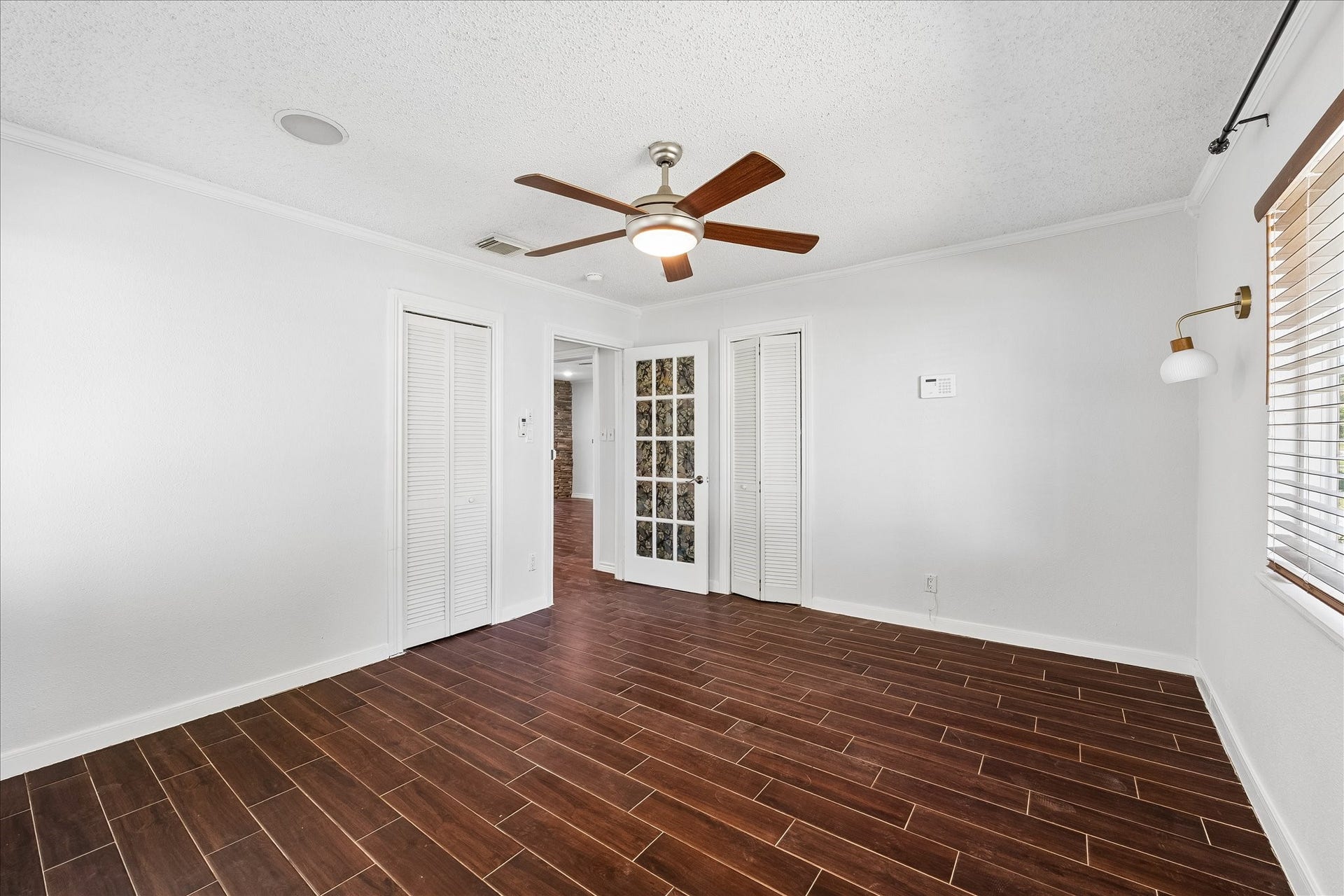 4707 Bellview Street, Bellaire, TX 77401 4707 Bellview Street, Bellaire, TX 77401