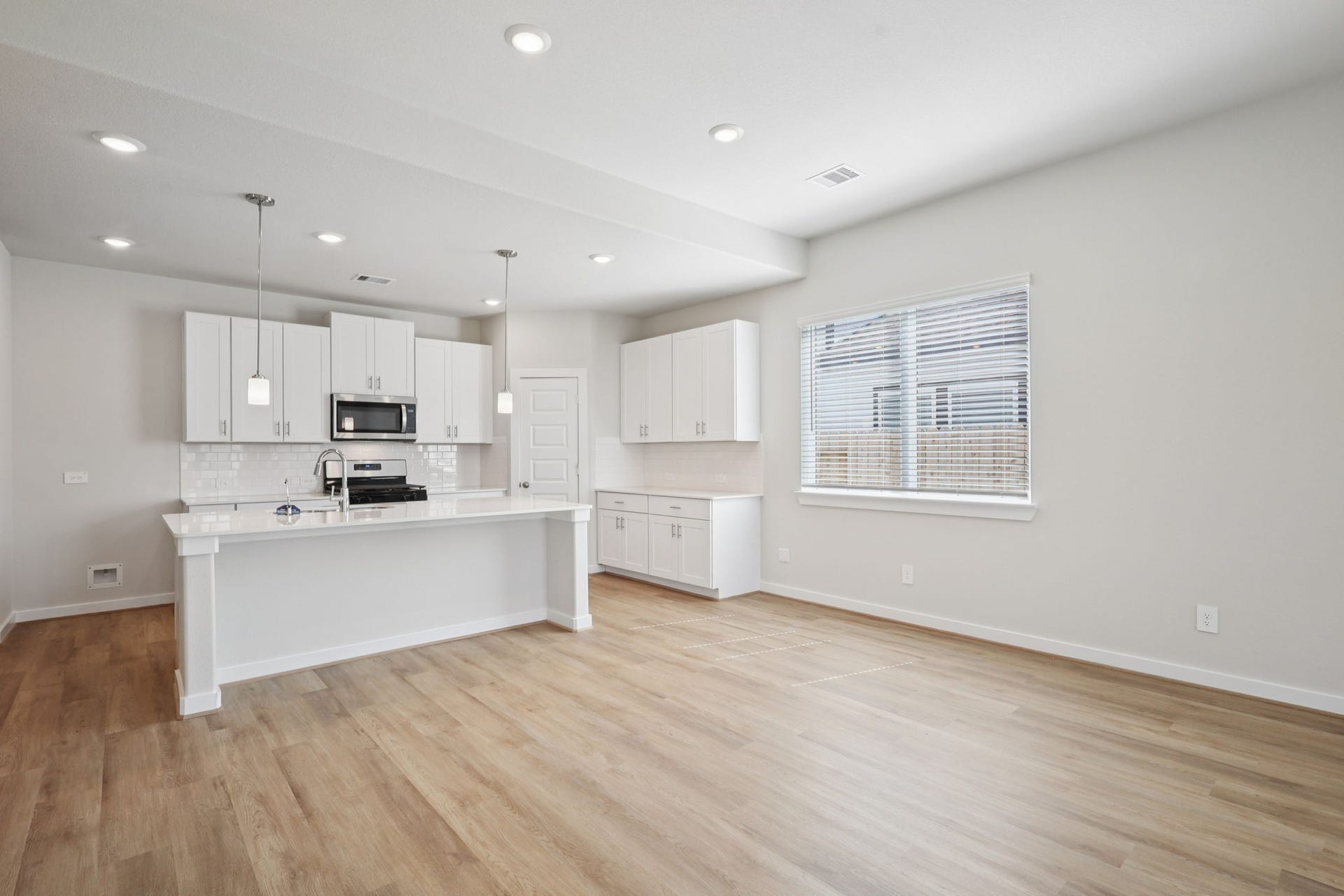 18431 Landing Meadows Lane, New Caney, TX 77357 18431 Landing Meadows Lane, New Caney, TX 77357