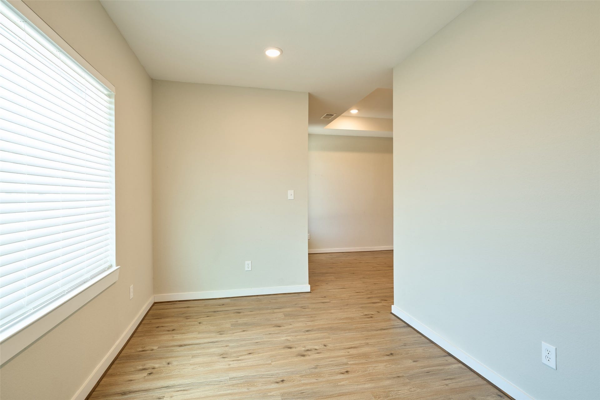 10317 Lake Road, #13C, Houston, TX 77070 10317 Lake Road, #13C, Houston, TX 77070