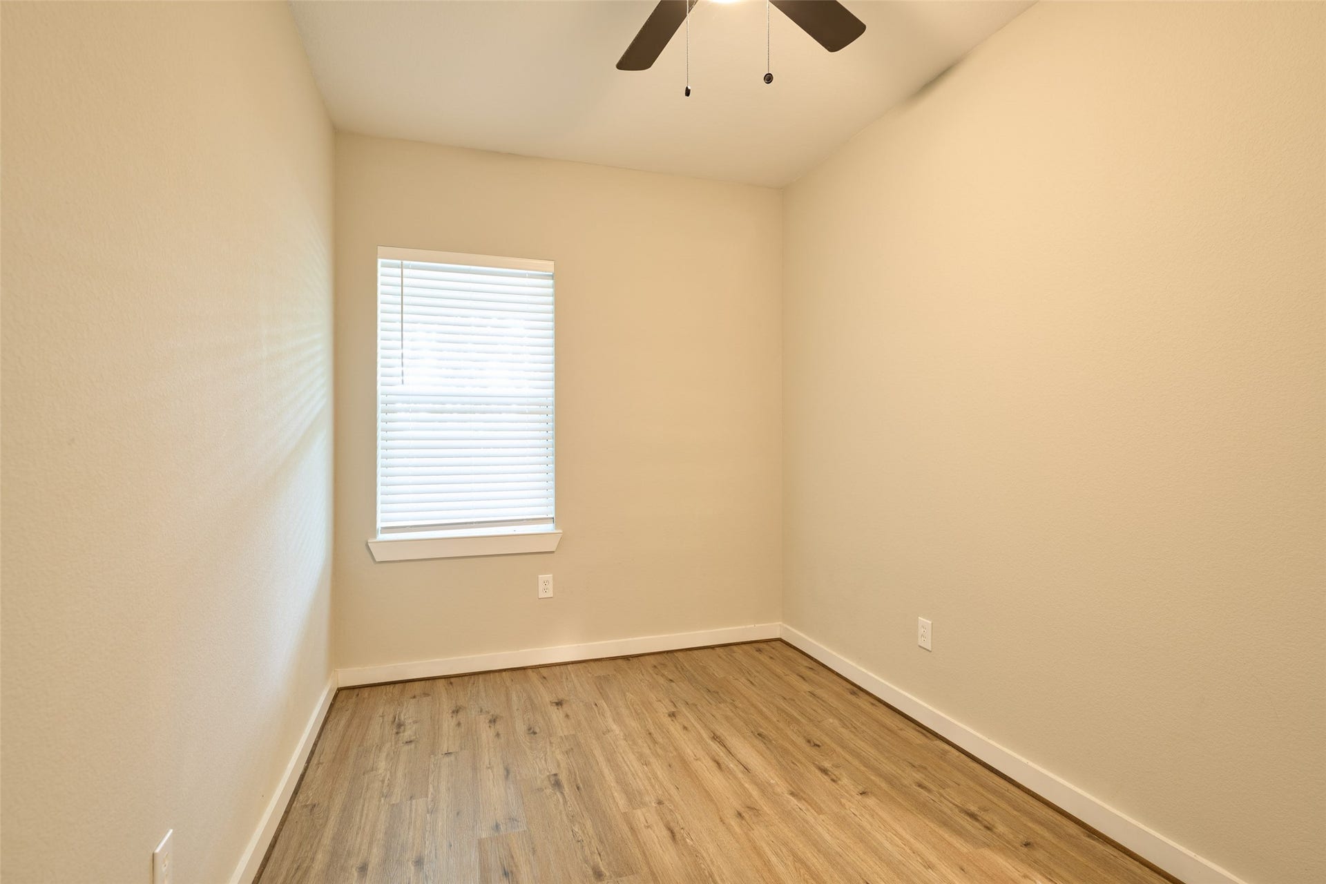 10317 Lake Road, #13C, Houston, TX 77070 10317 Lake Road, #13C, Houston, TX 77070