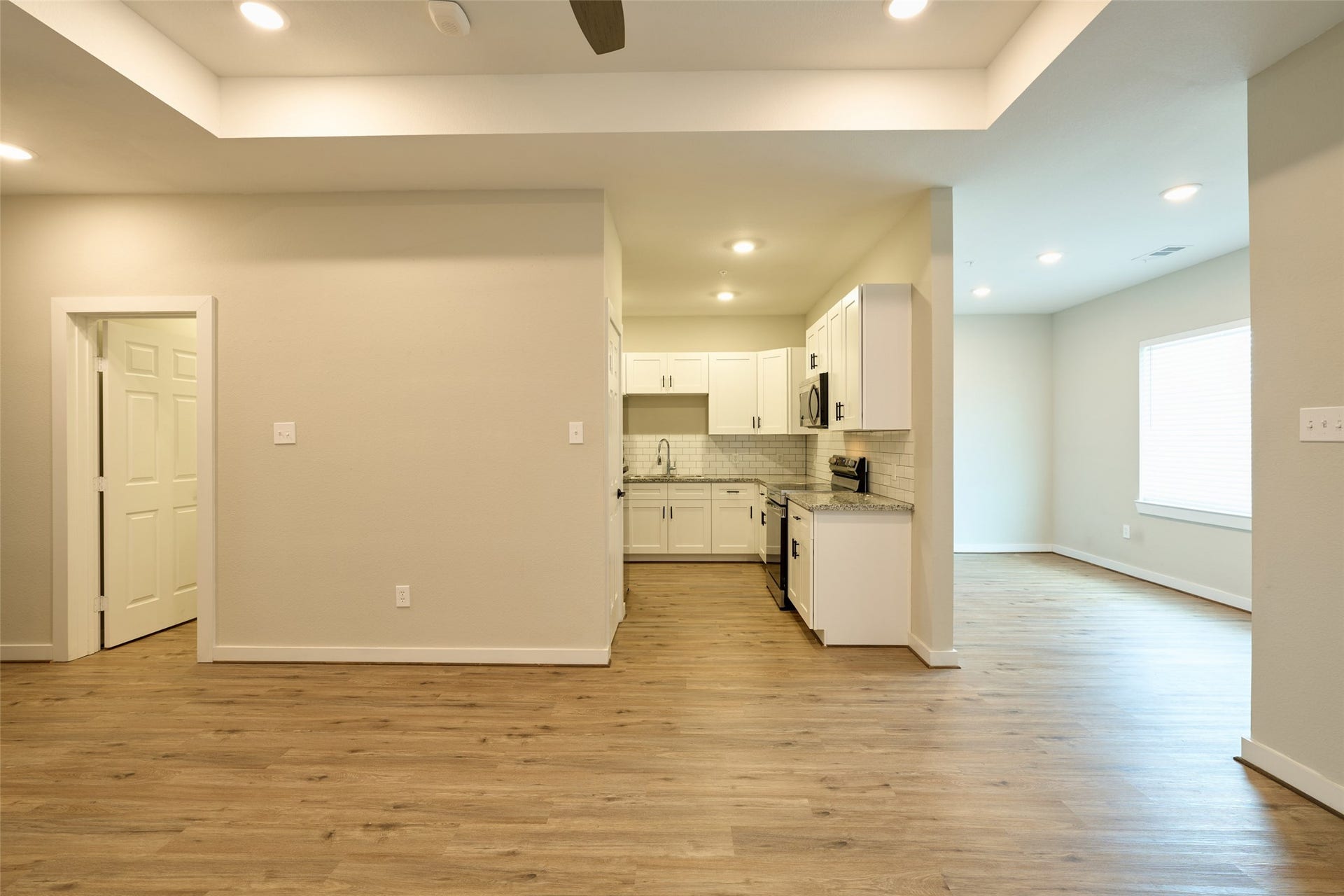 10317 Lake Road, #13C, Houston, TX 77070 10317 Lake Road, #13C, Houston, TX 77070
