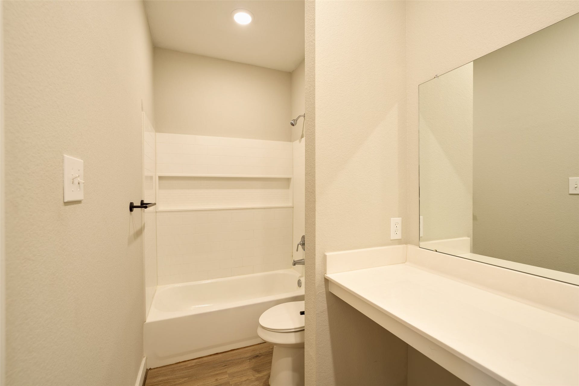 10317 Lake Road, #13C, Houston, TX 77070 10317 Lake Road, #13C, Houston, TX 77070