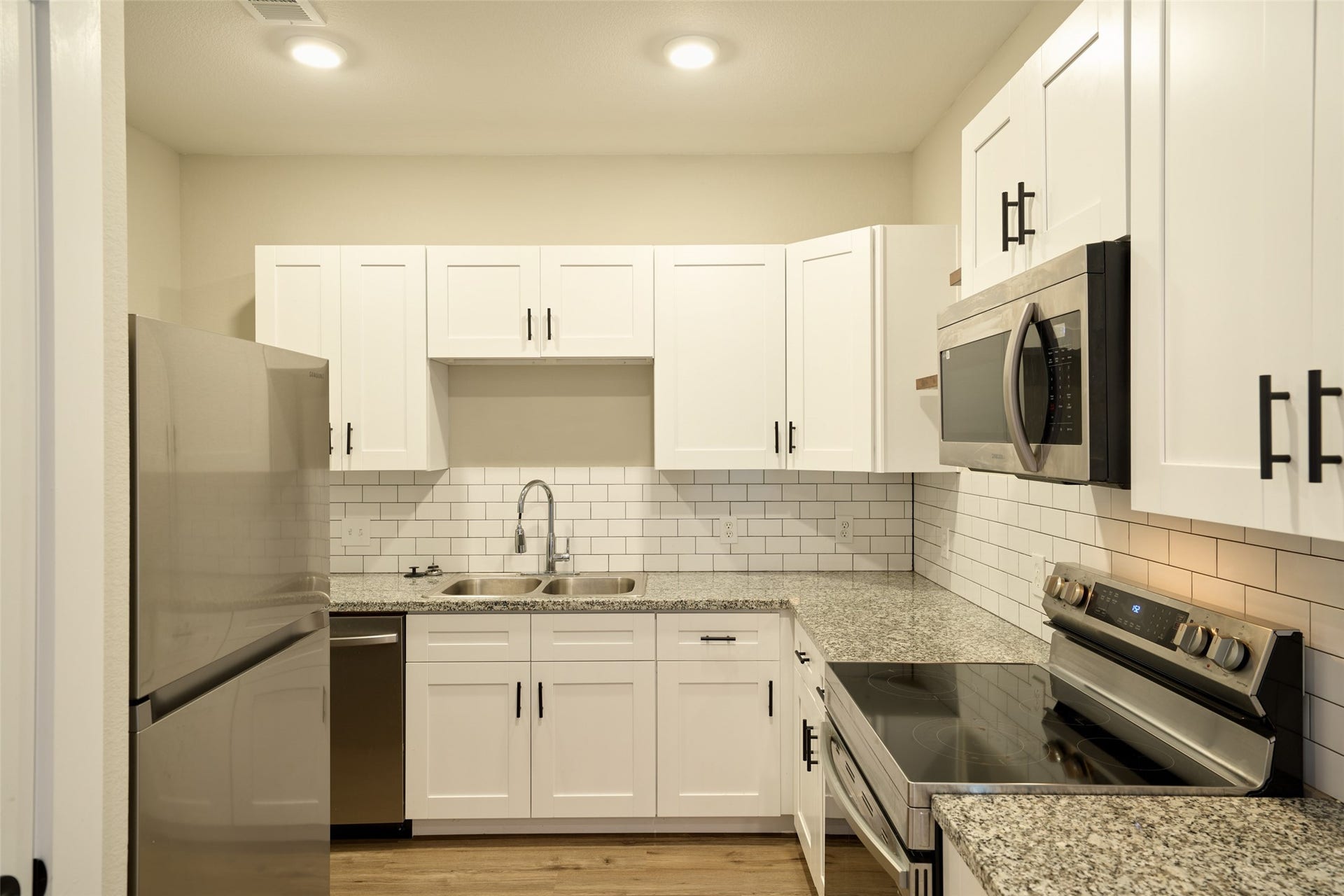10317 Lake Road, #13C, Houston, TX 77070 10317 Lake Road, #13C, Houston, TX 77070