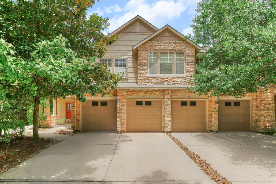 Property photo for 25 Scarlet Woods Court, The Woodlands, TX