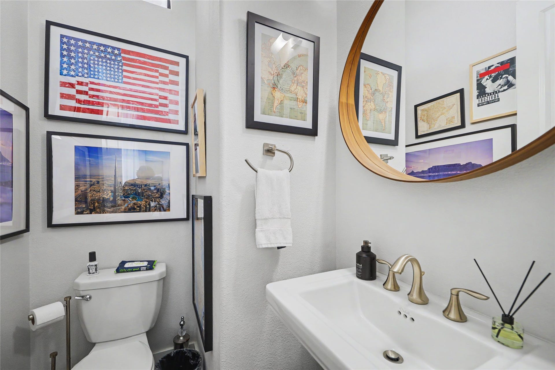 Powder bath on the second floor.