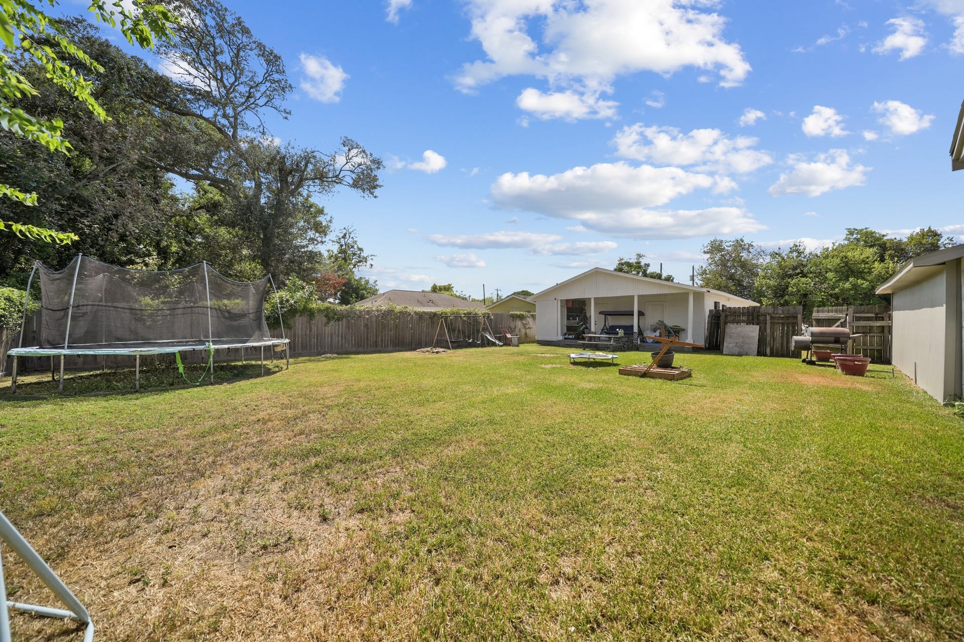 2018 Rosalee Street, La Marque, TX 77568 2018 Rosalee Street, La Marque, TX 77568