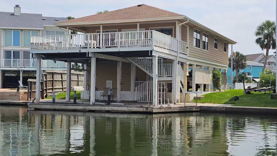 Property photo for 16528 Tortuga Way, Jamaica Beach, TX