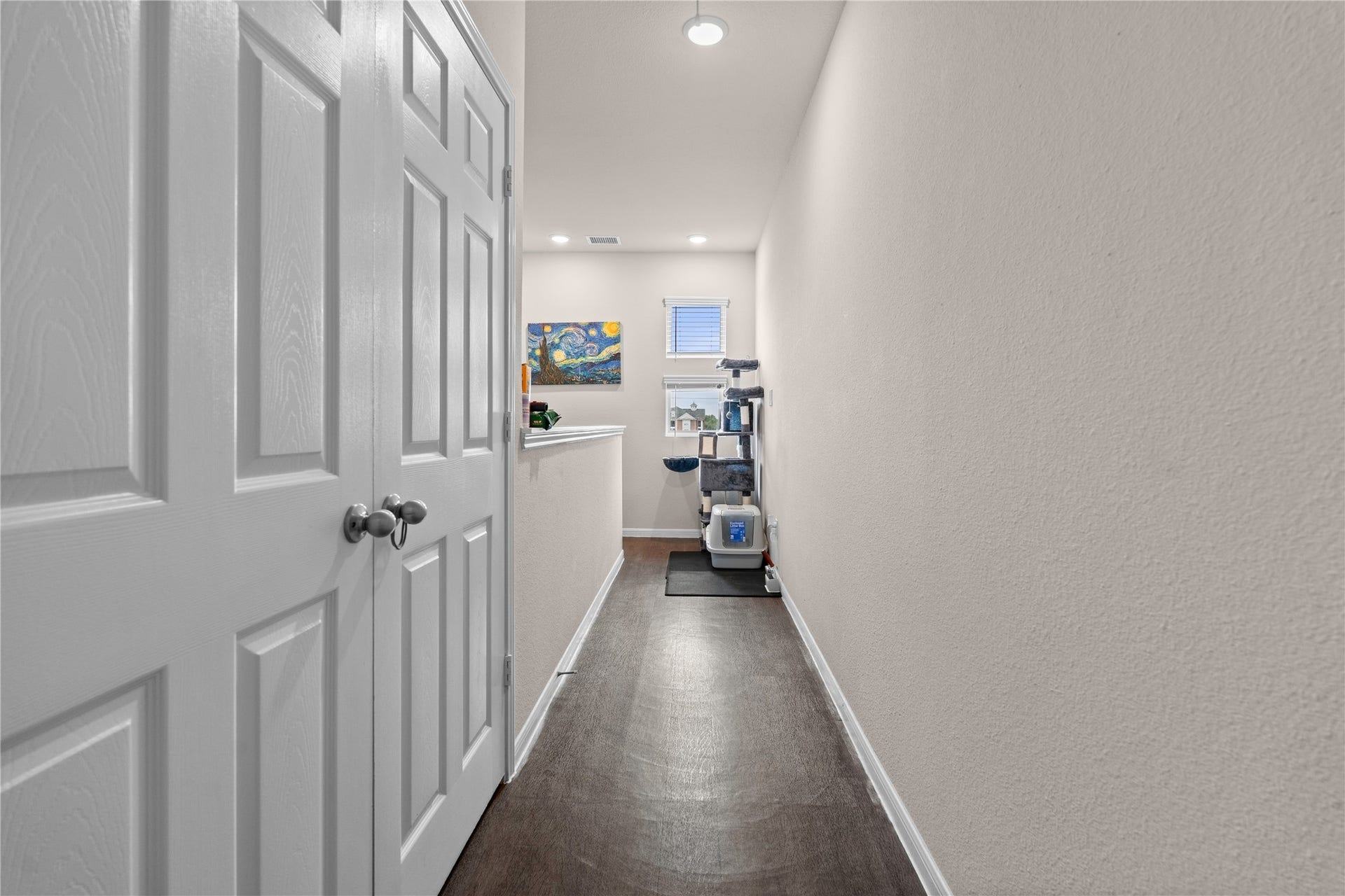 3603 Vineyard Lane, Pasadena, TX 77504 Hallway second floor