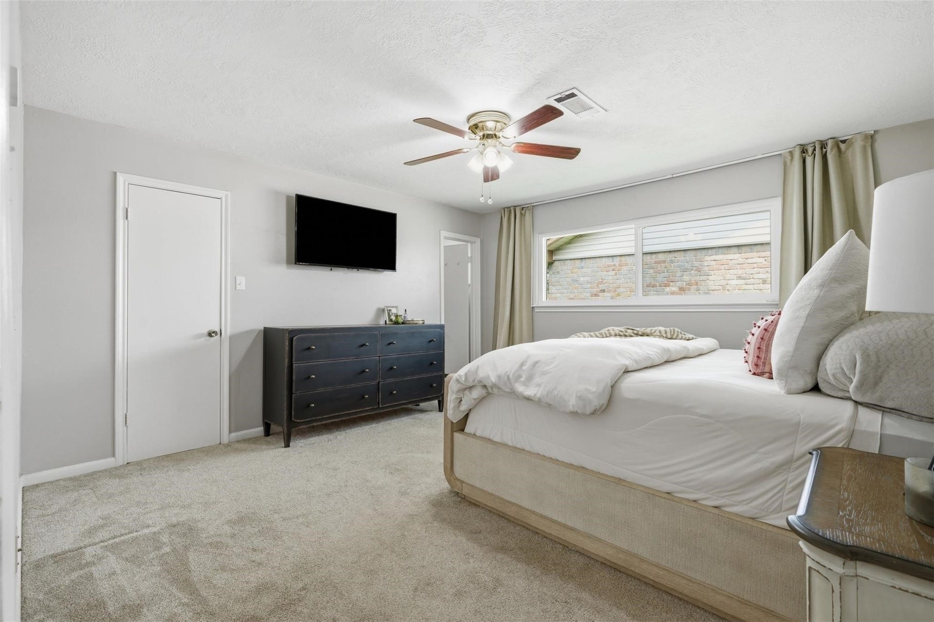 12919 Westhorpe Drive, Houston, TX 77077 12919 Westhorpe Drive, Houston, TX 77077