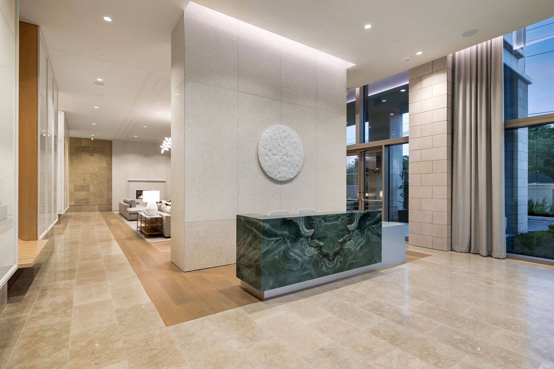 5656 San Felipe Street, Unit 701, Houston, TX 77056 Everyday life is effortless at The Hawthorne. Thanks to our 24 hours concierge service, the on-site resident management, valet parking and porter.