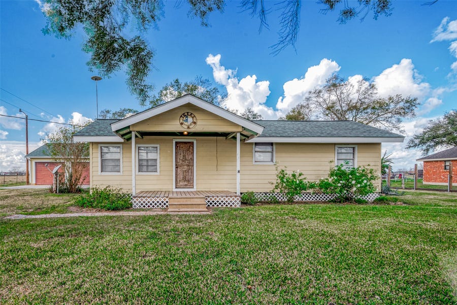 Property photo for 15932 FM 442 Road, Needville, TX