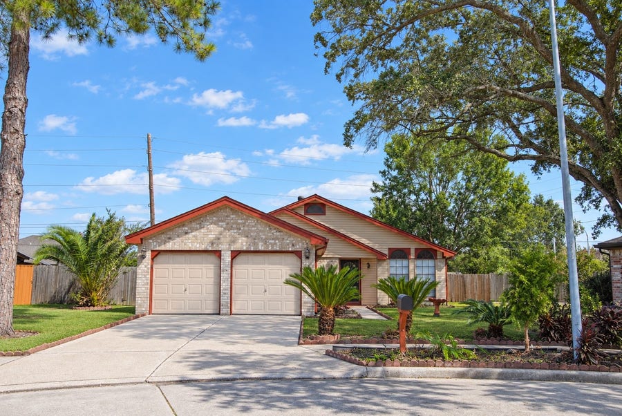 Property photo for 8223 Vista Del Sol Drive, Houston, TX