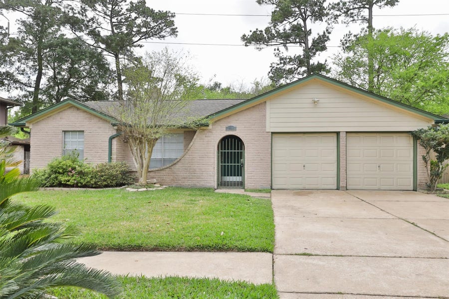Property photo for 7035 Oak Bough Drive, Houston, TX