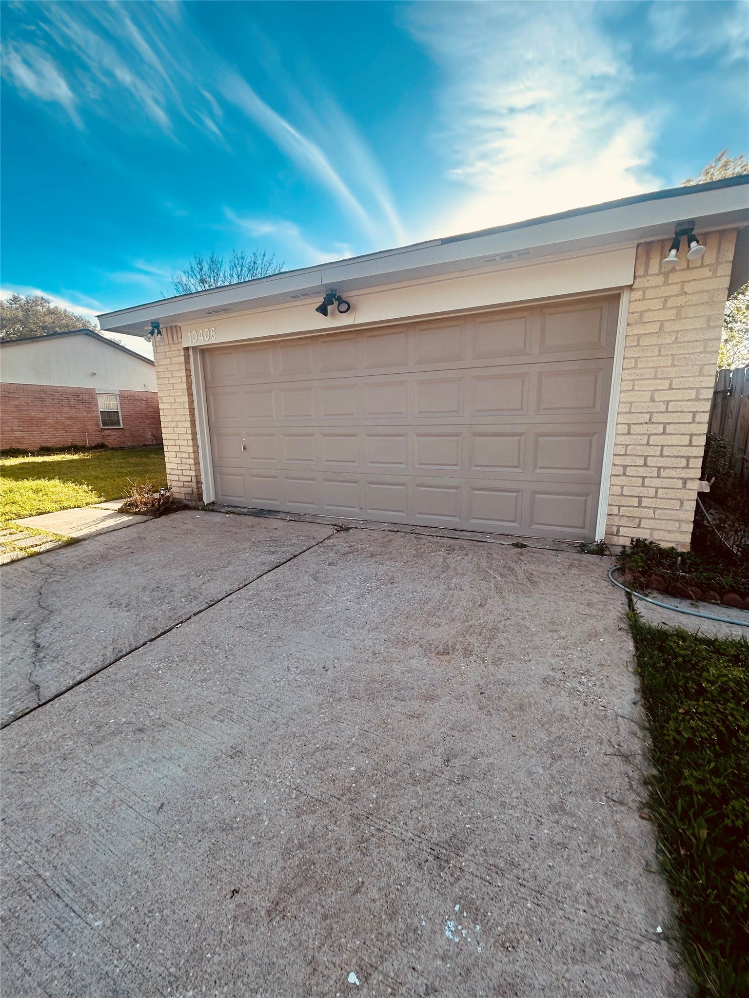 10406 Stockman Lane, Sugar Land, TX 77498 10406 Stockman Lane, Sugar Land, TX 77498