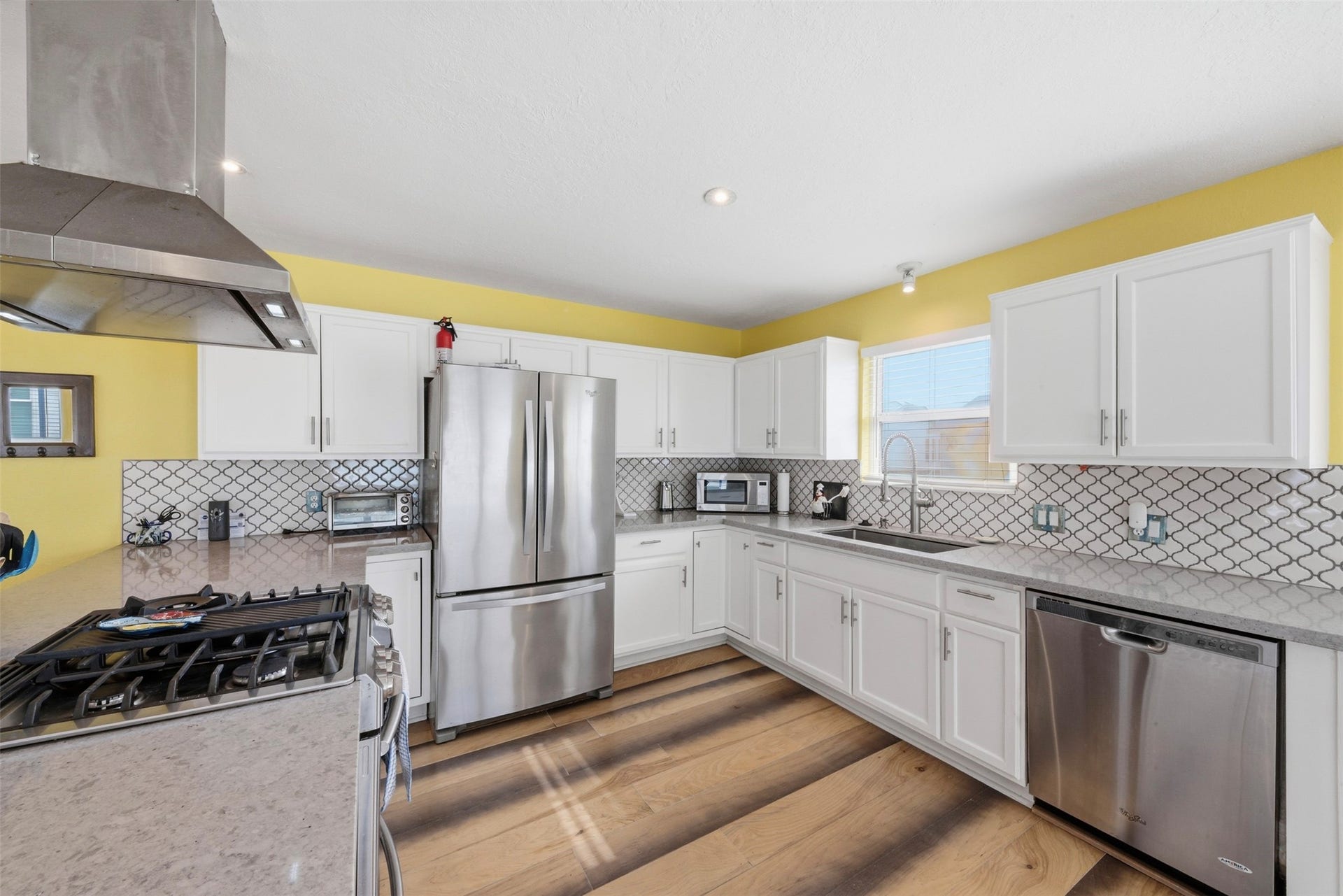2 S Sandpiper Street, La Marque, TX 77568 2 S Sandpiper Street, La Marque, TX 77568