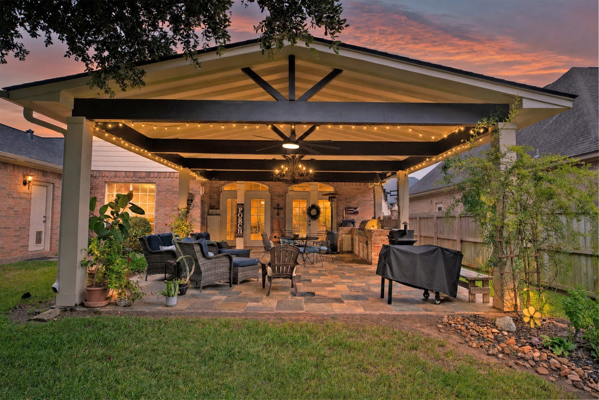 204 Arrowhead Drive, Lake Jackson, TX 77566 204 Arrowhead Drive, Lake Jackson, TX 77566