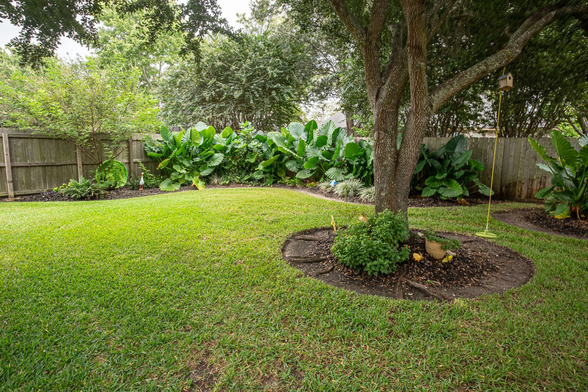 204 Arrowhead Drive, Lake Jackson, TX 77566 204 Arrowhead Drive, Lake Jackson, TX 77566