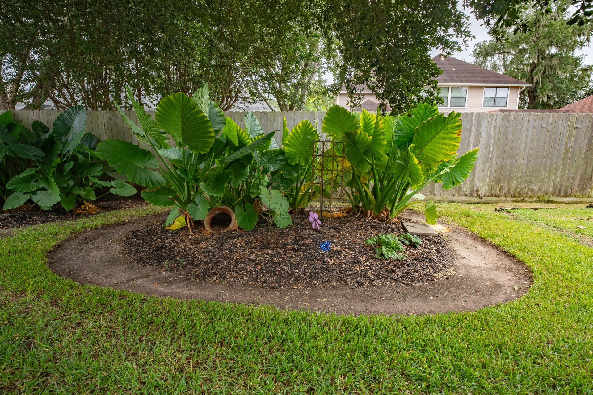204 Arrowhead Drive, Lake Jackson, TX 77566 204 Arrowhead Drive, Lake Jackson, TX 77566