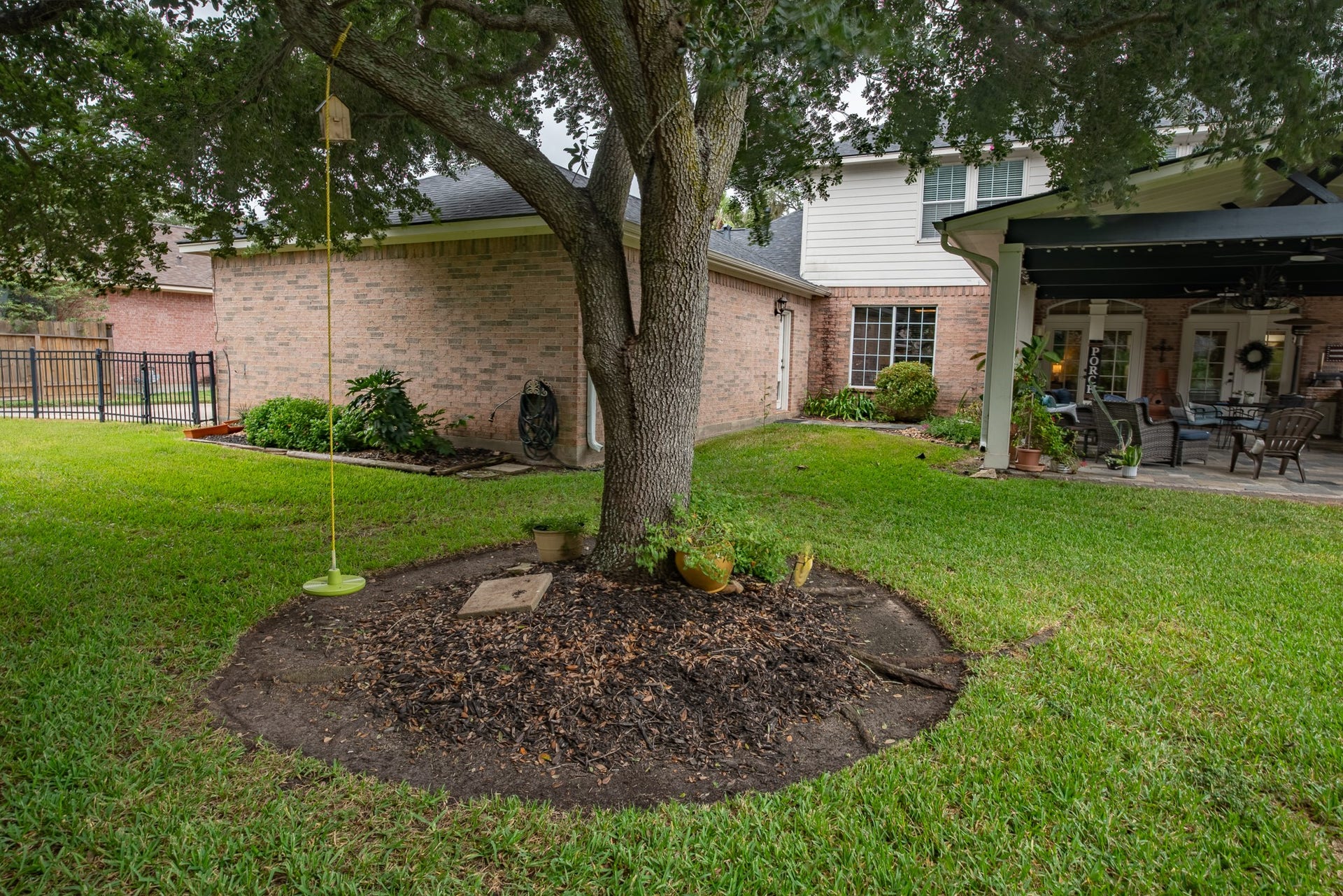204 Arrowhead Drive, Lake Jackson, TX 77566 204 Arrowhead Drive, Lake Jackson, TX 77566