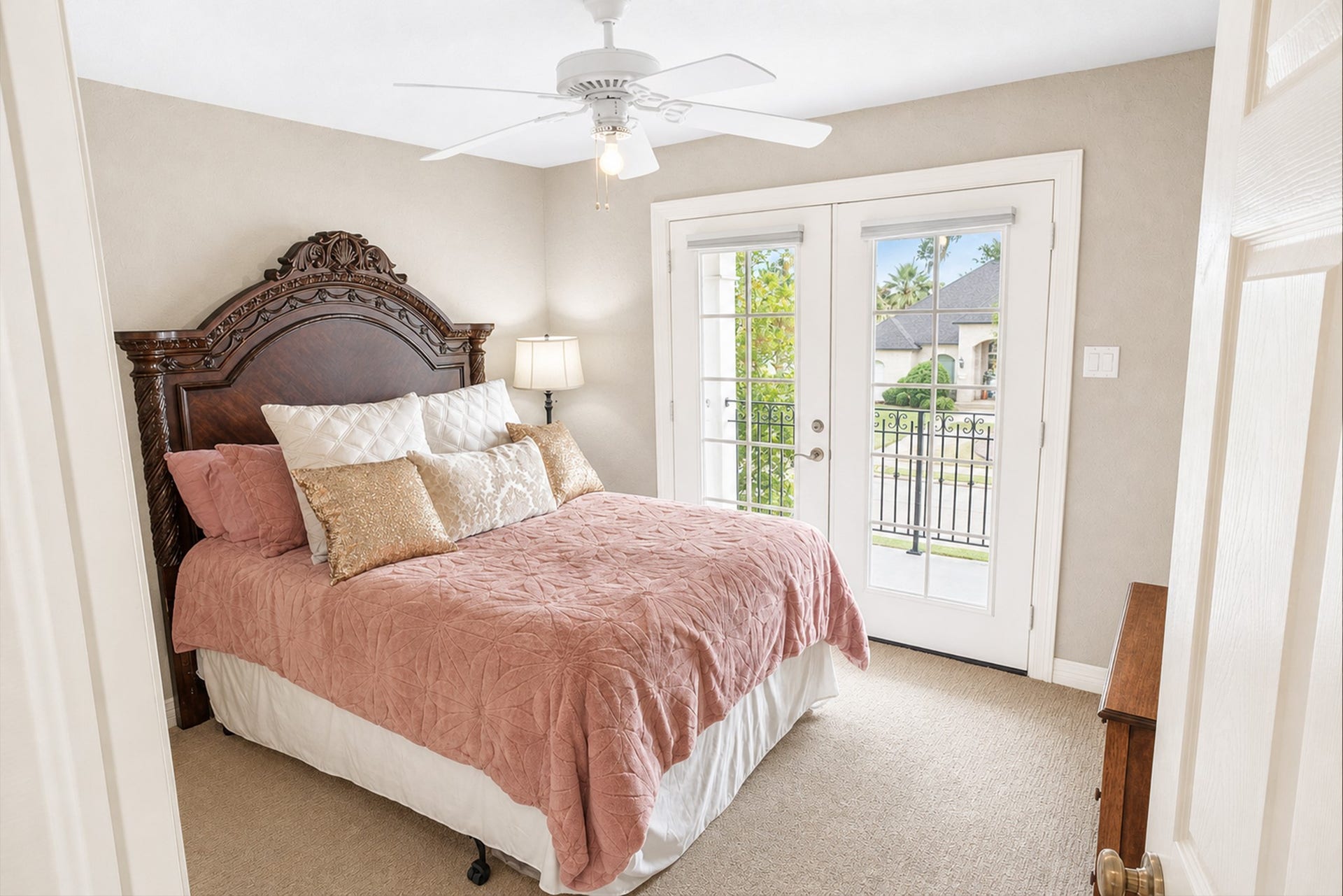 204 Arrowhead Drive, Lake Jackson, TX 77566 204 Arrowhead Drive, Lake Jackson, TX 77566