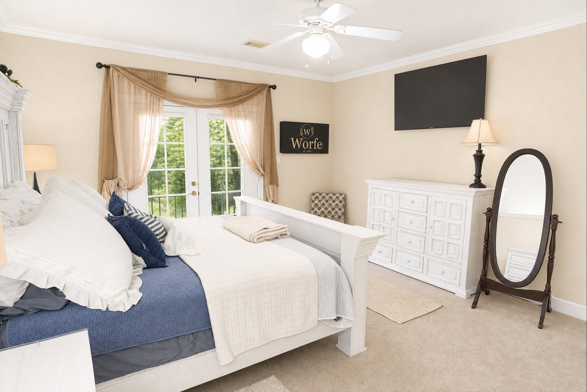 204 Arrowhead Drive, Lake Jackson, TX 77566 204 Arrowhead Drive, Lake Jackson, TX 77566