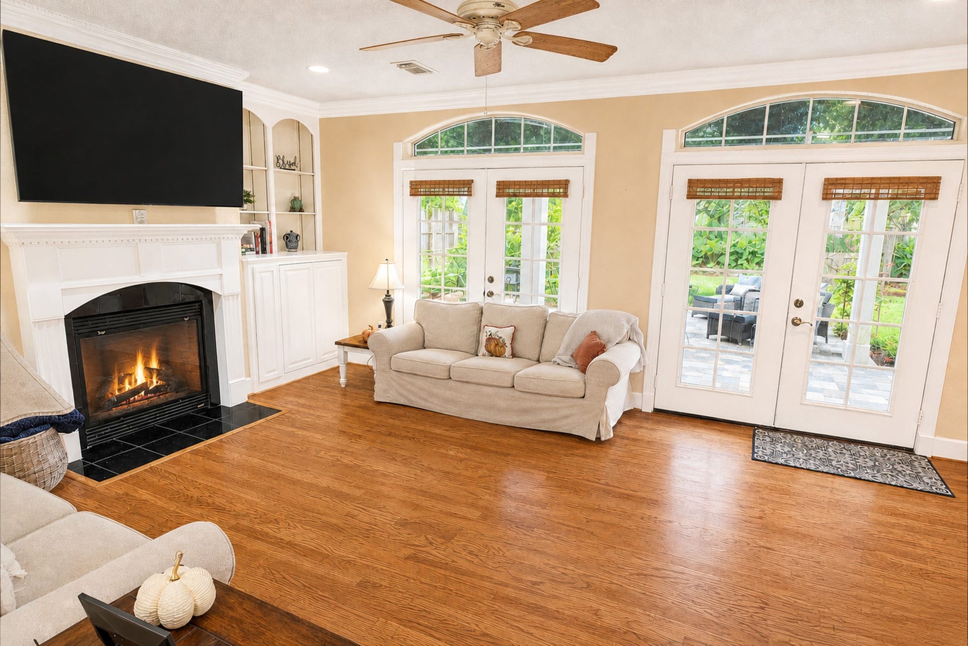 204 Arrowhead Drive, Lake Jackson, TX 77566 204 Arrowhead Drive, Lake Jackson, TX 77566
