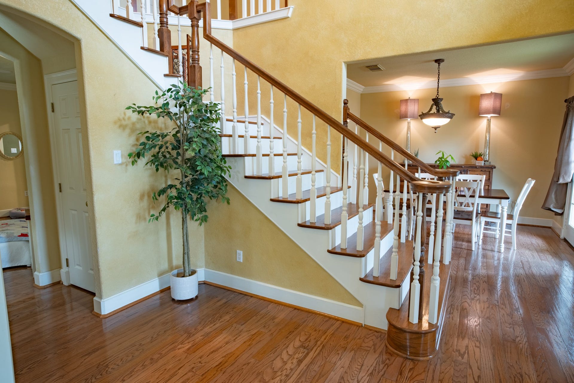 204 Arrowhead Drive, Lake Jackson, TX 77566 204 Arrowhead Drive, Lake Jackson, TX 77566