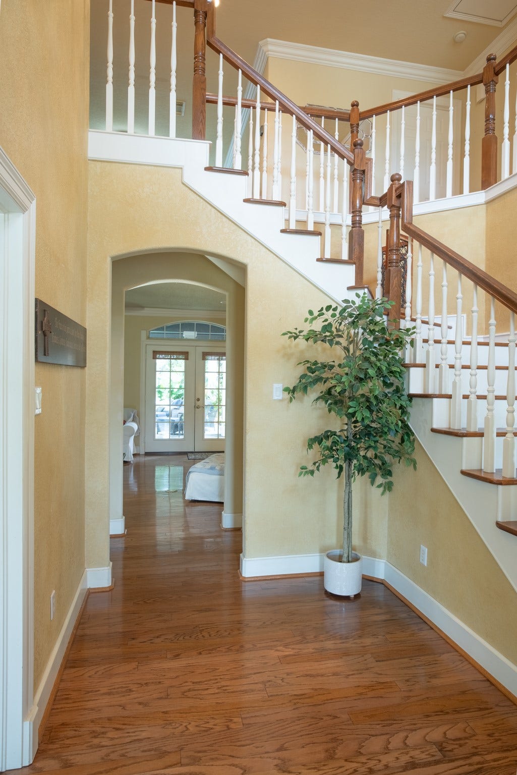 204 Arrowhead Drive, Lake Jackson, TX 77566 204 Arrowhead Drive, Lake Jackson, TX 77566