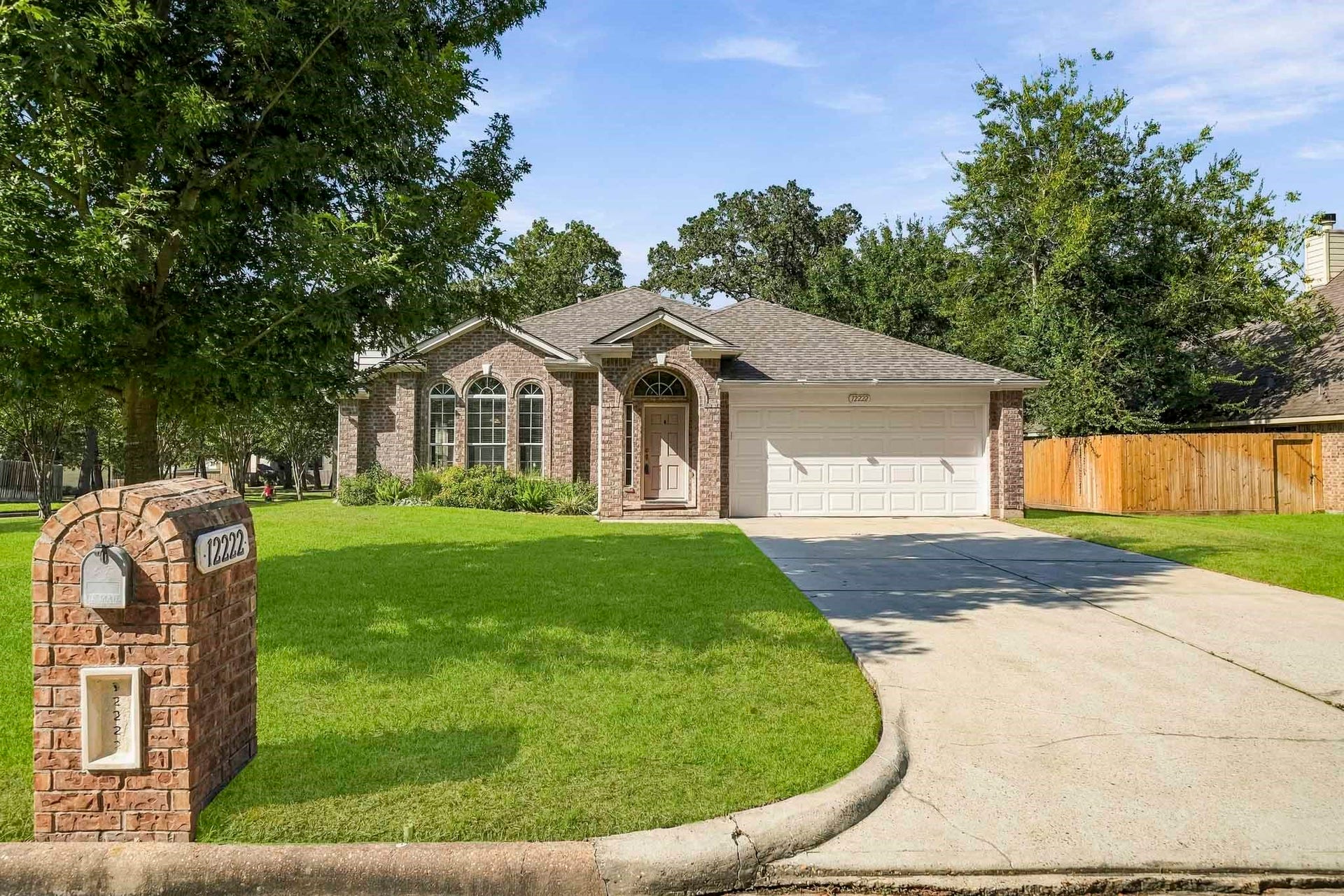 12222 Hawthorne Drive, Montgomery, TX 77356 12222 Hawthorne Drive, Montgomery, TX 77356