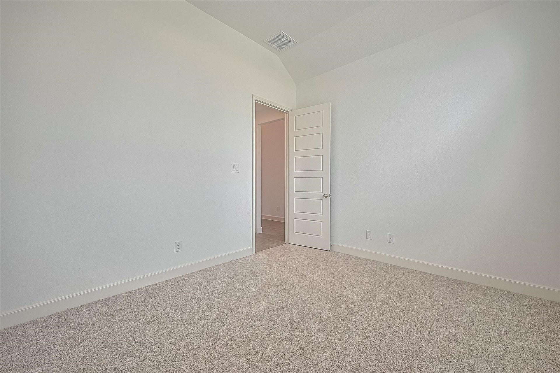 2702 Ballast Green Drive, Texas City, TX 77568 2702 Ballast Green Drive, Texas City, TX 77568