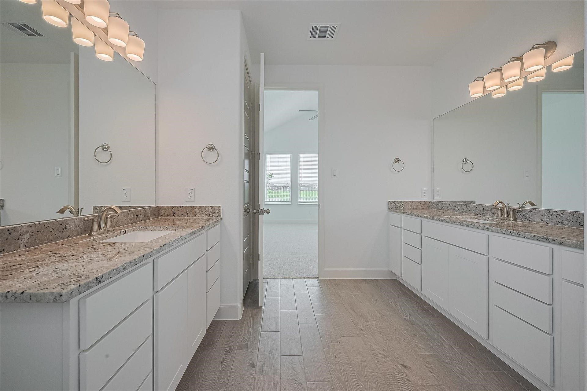 2702 Ballast Green Drive, Texas City, TX 77568 2702 Ballast Green Drive, Texas City, TX 77568