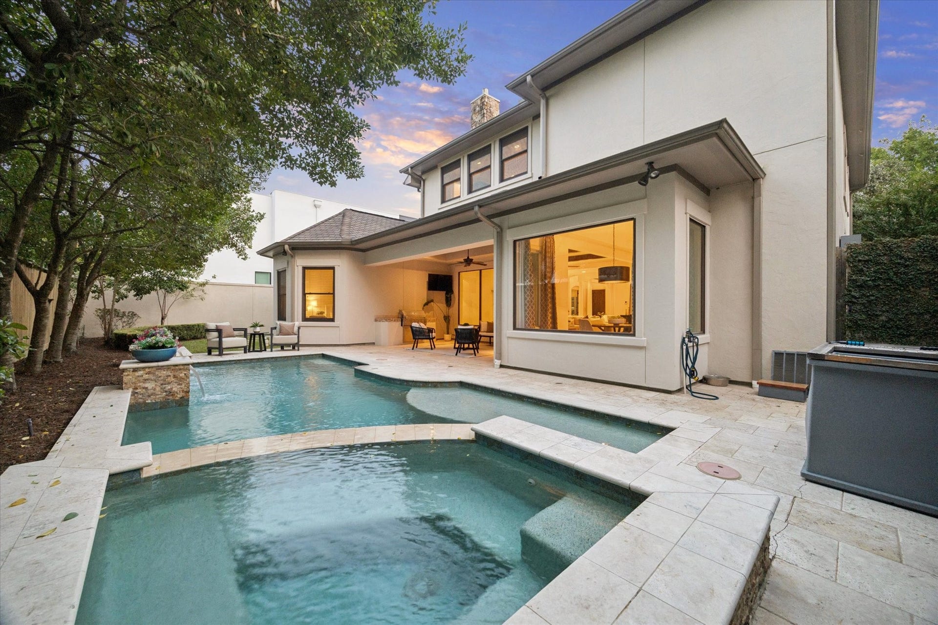6006 Floyd Street, Houston, TX 77007 6006 Floyd Street, Houston, TX 77007