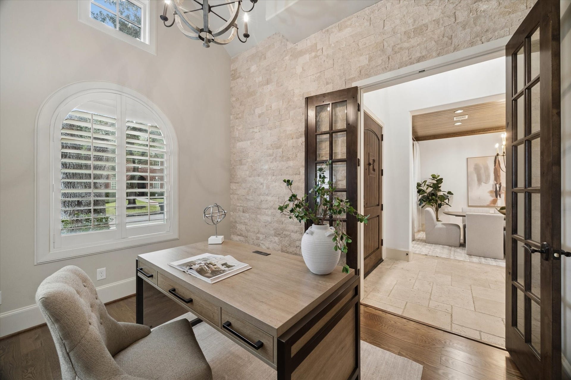 6006 Floyd Street, Houston, TX 77007 6006 Floyd Street, Houston, TX 77007